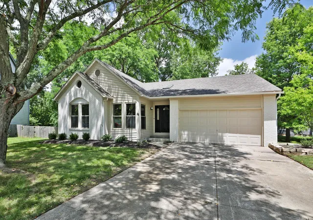1st image of 28 Meadow View Ct, Powell, OH 43065 | MLS# 226024567