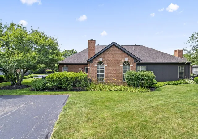 Homes for sale in Columbus, OH | 2636 Trottersway Dr #29, Columbus, OH 43235 | MLS# 226024167