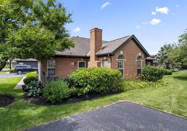 Homes for sale in Columbus, OH | 2636 Trottersway Dr #29, Columbus, OH 43235 | MLS# 226024167