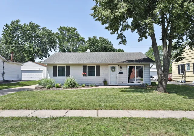 Homes for sale in Hilliard, OH | 4800 Hillcrest St N, Hilliard, OH 43026 | MLS# 226024473