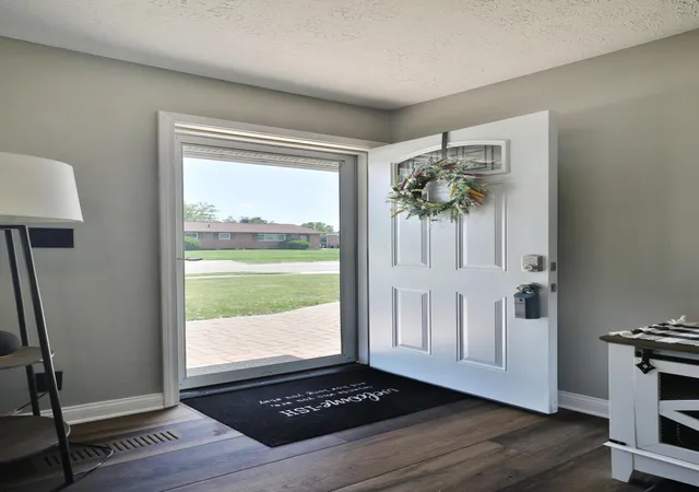 Homes for sale in Hilliard, OH | 4800 Hillcrest St N, Hilliard, OH 43026 | MLS# 226024473