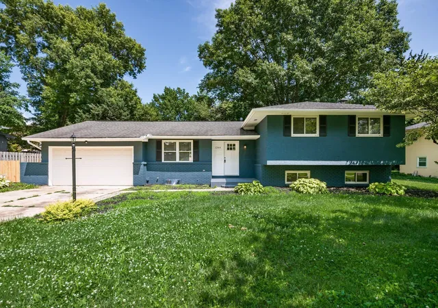 Photo 1 of Single family home for sale at 1344 Yorktown Rd, Columbus, OH 43232 | MLS# 226024222 | Listing updated on 2026-07-28