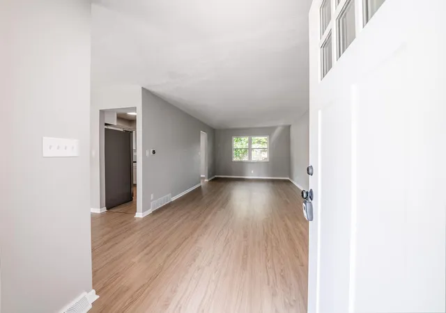 Photo 3 of Single family home for sale at 1344 Yorktown Rd, Columbus, OH 43232 | MLS# 226024222 | Listing updated on 2026-07-28