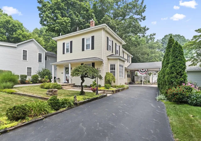 Photo 2 of Single family home for sale at 230 E College St, Granville, OH 43023 | MLS# 226024312 | Listing updated on 2026-09-07