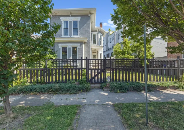 1st image of 30 Clark Pl, Columbus, OH 43201 | MLS# 226024936