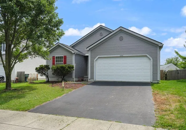 Photo 3 of Single family home for sale at 2190 Slate Cvs Rd, Grove City, OH 43123 | MLS# 226024241 | Listing updated on 2026-07-28