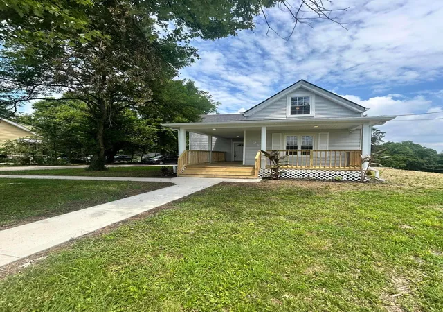 Homes for sale in Cincinnati, OH | 4286 Ebenezer Rd, Cincinnati, OH 45248 | MLS# 226024254