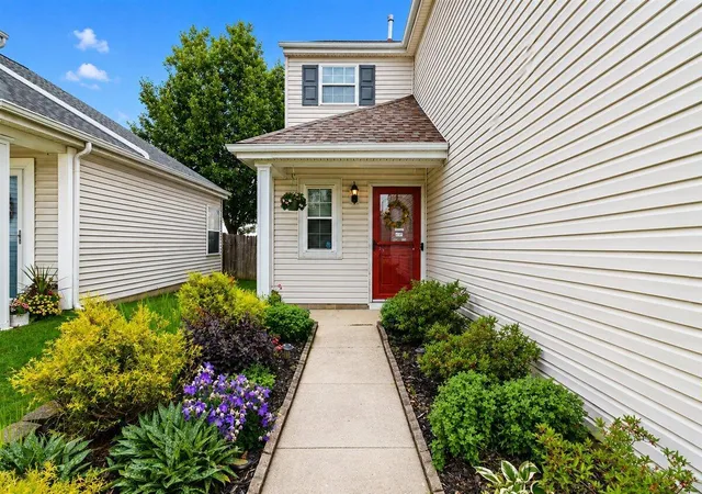 Homes for sale in Columbus, OH | 3656 Parker Knoll Ln, Columbus, OH 43219 | MLS# 226024313