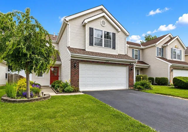 Homes for sale in Columbus, OH | 3656 Parker Knoll Ln, Columbus, OH 43219 | MLS# 226024313