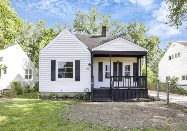 Photo 1 of Sale Pending at 2223 Delavan Dr, Columbus, OH 43219 | MLS# 226024271 | Listing updated on 2026-07-29