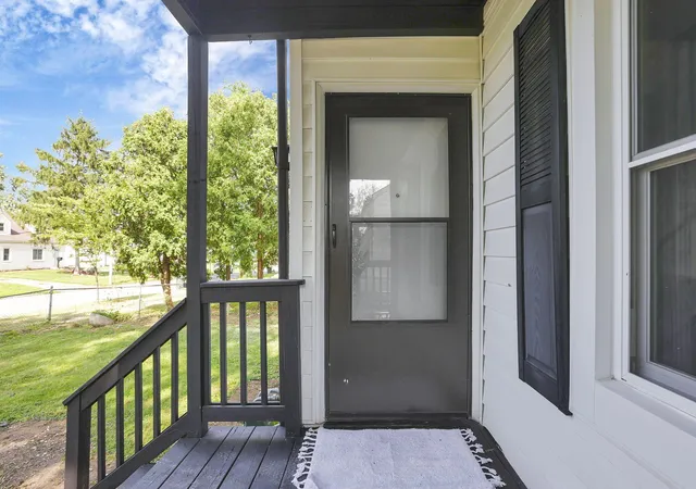 Photo 4 of Sale Pending at 2223 Delavan Dr, Columbus, OH 43219 | MLS# 226024271 | Listing updated on 2026-07-29