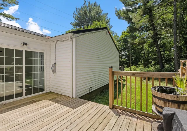 Photo 2 of Single family home for sale at 500 Kelley Ln, Newark, OH 43055 | MLS# 226024474 | Listing updated on 2026-10-07