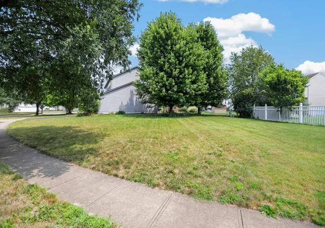 49th image of 2710 Prairie Grass Dr, Lancaster, OH 43130 | MLS# 226027793