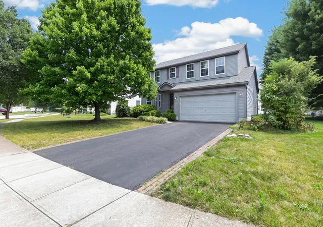 4th image of 2710 Prairie Grass Dr, Lancaster, OH 43130 | MLS# 226027793