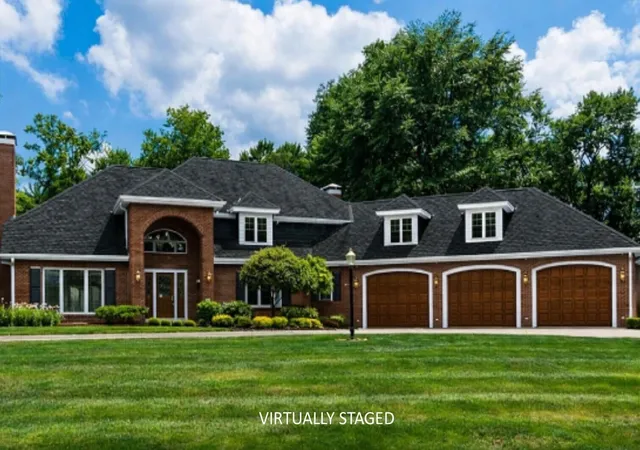 2nd image of 926 Southeast Ct, Zanesville, OH 43701 | MLS# 226024252
