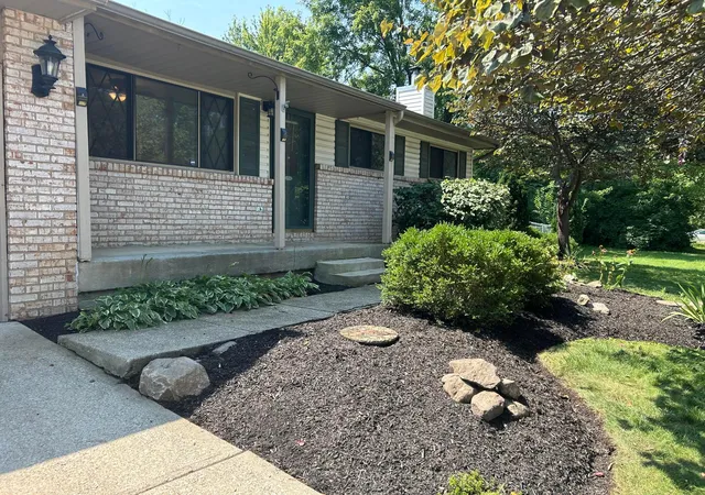 Photo 2 of Single family home for sale at 4667 Wendler Blvd, Columbus, OH 43230 | MLS# 226024277 | Listing updated on 2026-09-14