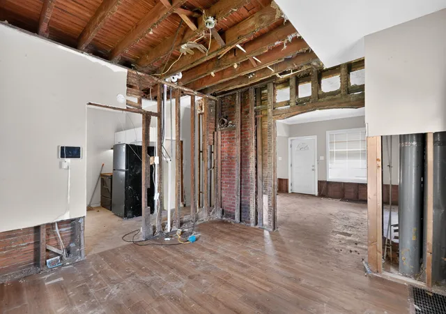 4th image of 176 S Burgess Ave, Columbus, OH 43204 | MLS# 226025470
