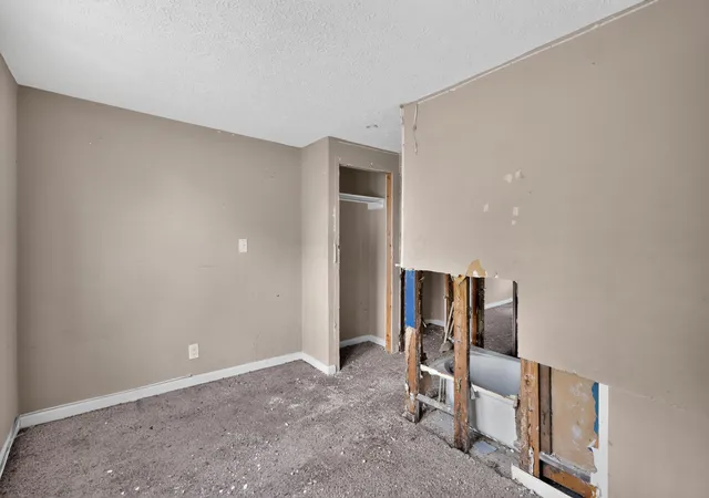 5th image of 176 S Burgess Ave, Columbus, OH 43204 | MLS# 226025470