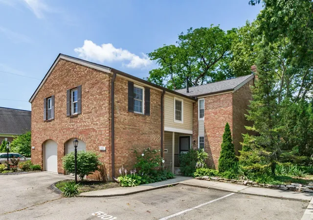 Homes for sale in Columbus, OH | 5101 Delancey St, Columbus, OH 43220 | MLS# 226024563