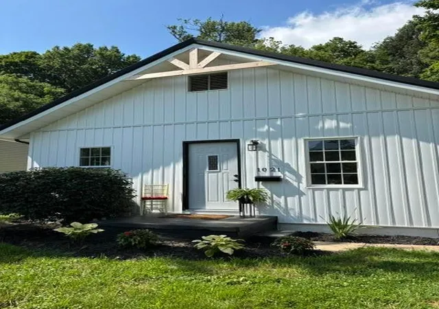 Homes for sale in Lancaster, OH | 1021 Sugar Grove Rd Se, Lancaster, OH 43130 | MLS# 226024756