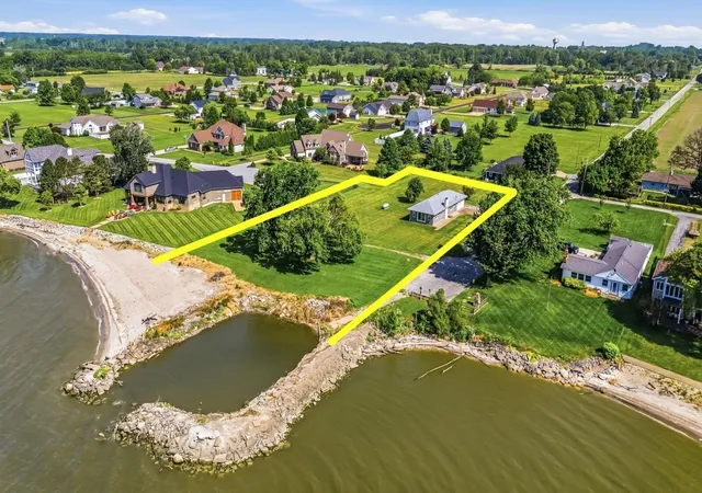 Homes for sale in Port Clinton, OH | 1982 Fulton St, Port Clinton, OH 43452 | MLS# 226024426