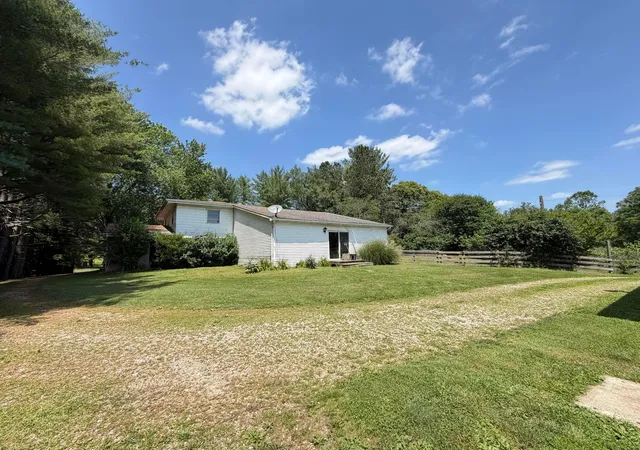 Photo 3 of Single family home for sale at 13950 State Route 664 S, Logan, OH 43138 | MLS# 226024530 | Listing updated on 2026-07-28