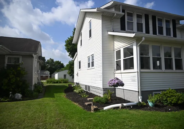 Homes for sale in Newark, OH | 245 Cambria St, Newark, OH 43055 | MLS# 226024326