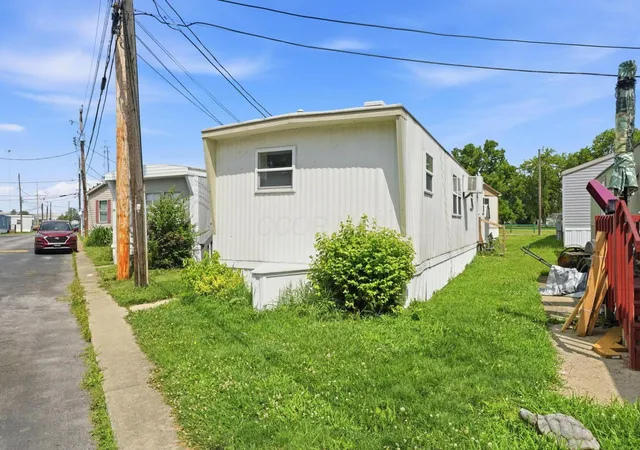 Homes for sale in Grove City, OH | 2500 Harrisburg Pike #28, Grove City, OH 43123 | MLS# 226024820