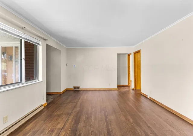 Photo 3 of Single family home for sale at 1470 Cottingham Ct E, Columbus, OH 43209 | MLS# 226024435 | Listing updated on 2026-09-13