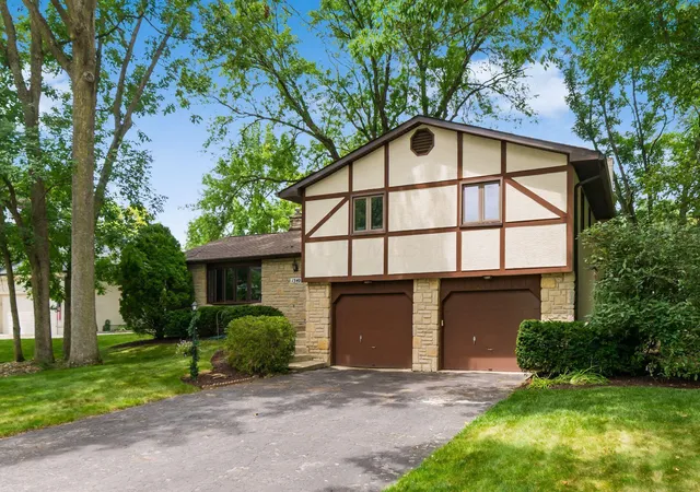 Homes for sale in Upper Arlington, OH | 1340 Norwell Dr, Upper Arlington, OH 43220 | MLS# 226024343