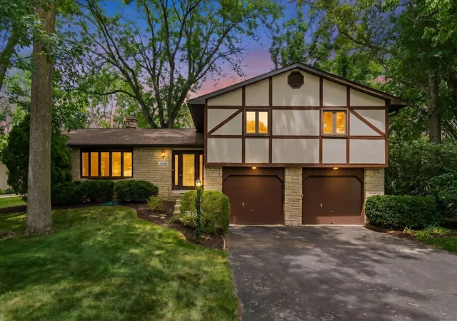 Homes for sale in Upper Arlington, OH | 1340 Norwell Dr, Upper Arlington, OH 43220 | MLS# 226024343