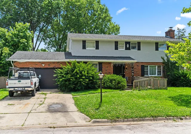Photo 1 of Single family home for sale at 1394 Yorktown Rd, Columbus, OH 43232 | MLS# 226024977 | Listing updated on 2026-09-13