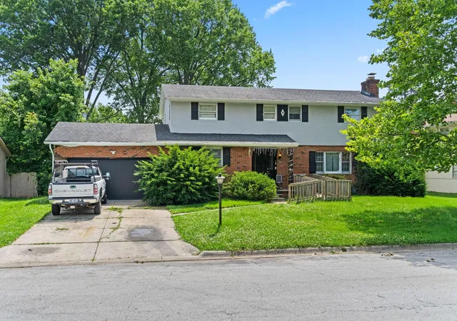 Photo 3 of Single family home for sale at 1394 Yorktown Rd, Columbus, OH 43232 | MLS# 226024977 | Listing updated on 2026-09-13