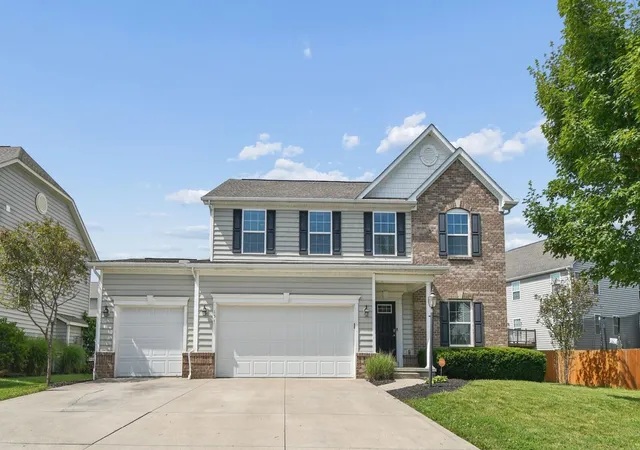 Homes for sale in Pickerington, OH | 154 Shawnee Dr, Pickerington, OH 43147 | MLS# 226024375