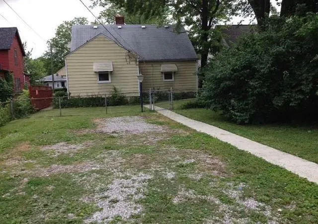 Photo 10 of Multi family home for sale at 328 330 S Powell Ave, Columbus, OH 43204 | MLS# 226024363 | Listing updated on 2026-09-08