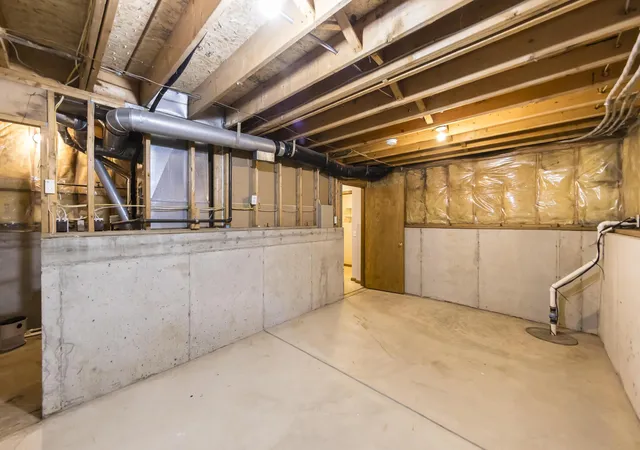 Homes for sale in Columbus, OH | 410 Olentangy Forest Dr #9A, Columbus, OH 43214 | MLS# 226024386