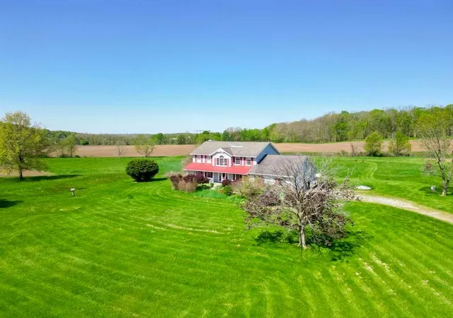 Homes for sale in Gambier, OH | 8381 Horn Rd, Gambier, OH 43022 | MLS# 226024404
