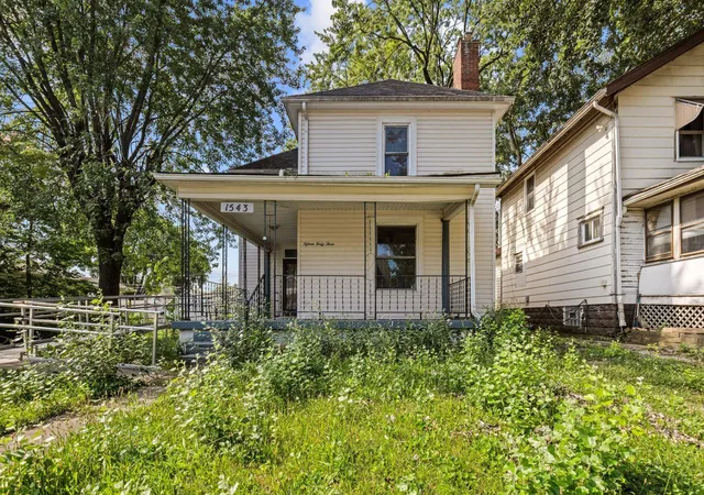 1st image of 1543 Manchester Ave, Columbus, OH 43211 | MLS# 226026083