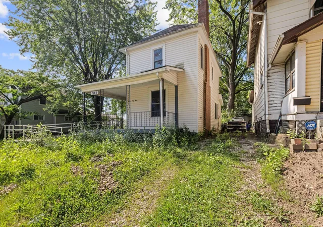 3rd image of 1543 Manchester Ave, Columbus, OH 43211 | MLS# 226026083