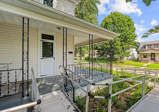 4th image of 1543 Manchester Ave, Columbus, OH 43211 | MLS# 226026083