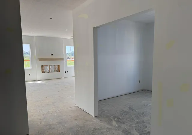 2nd image of 1024 Dawsons Dr, Hebron, OH 43025 | MLS# 226024543