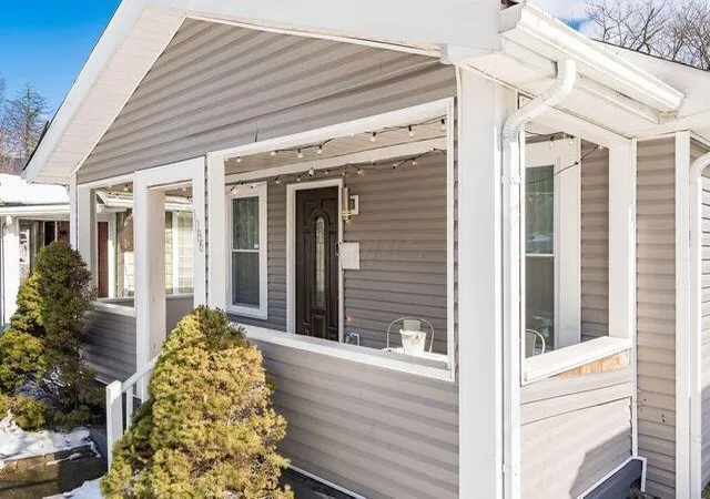 2nd image of 1086 Seymour Ave, Columbus, OH 43206 | MLS# 226024840
