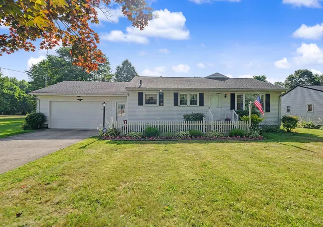Homes for sale in Galion, OH | 967 S Market St, Galion, OH 44833 | MLS# 226024510