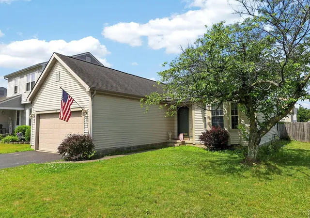 4th image of 811 Wallinger Dr, Galloway, OH 43119 | MLS# 226024504