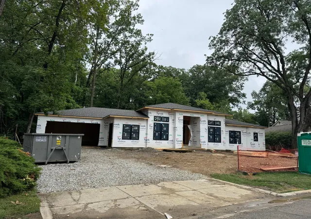 2nd image of 2300 Hoxton Ct, Columbus, OH 43220 | MLS# 226024638