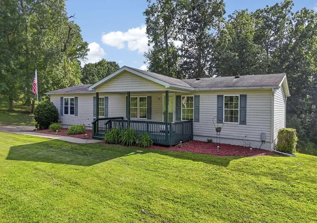 Homes for sale in Senecaville, OH | 56877 Skyline Dr, Senecaville, OH 43780 | MLS# 226024640