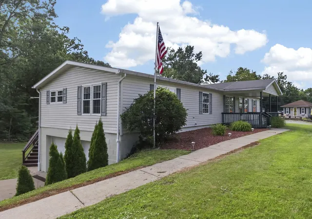 Homes for sale in Senecaville, OH | 56877 Skyline Dr, Senecaville, OH 43780 | MLS# 226024640