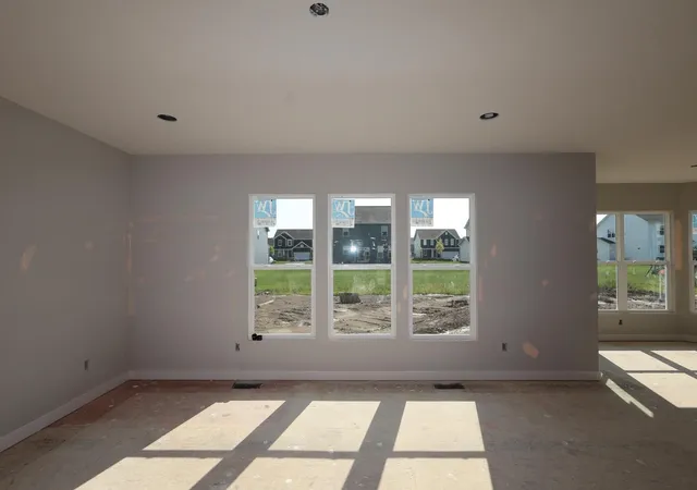 Photo 2 of Sale Pending at 1735 Kenneth Dr, Delaware, OH 43015 | MLS# 226024491 | Listing updated on 2026-09-07