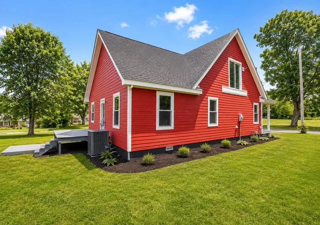 Homes for sale in Hebron, OH | 107 E 2nd, Hebron, OH 43025 | MLS# 226024678