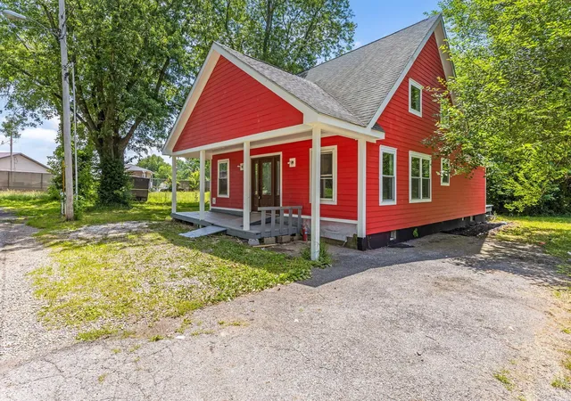 3rd image of 107 E 2Nd, Hebron, OH 43025 | MLS# 226024678